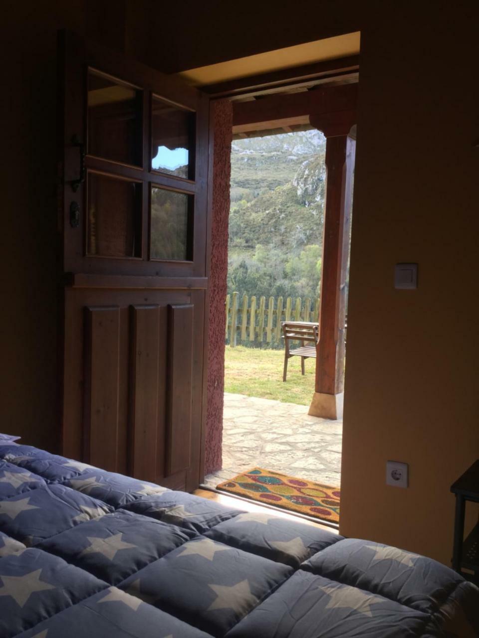 Gasthaus El Interior De Gaia Les Arriondes Exterior foto